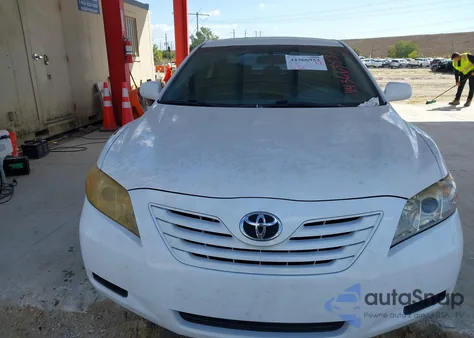 2009 Toyota Camry Le z USA, uszkodzony, nr VIN 4T1BE46KX9U905289